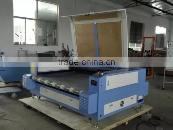 Low Cost Price Water Cooling Cooling Mode and CO2 Laser Type Cnc Laser Cutting Machine for Diesel Jeans/acrylic photo-3