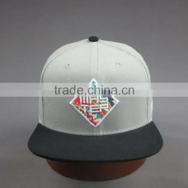 2016 Popular Fabric With 100% Ployester Snapback Cap photo-2