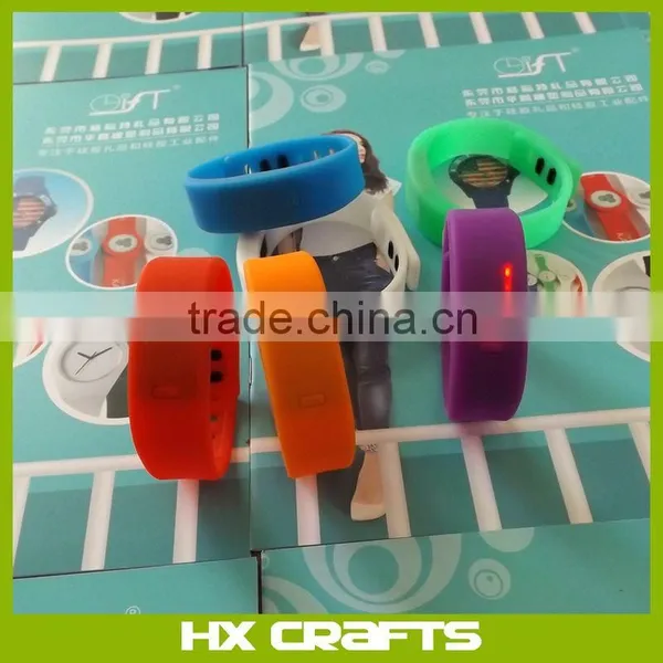 Factory Price Customized LED Bracelet Watch,Wholesale Fashion Bracelet Watch, Men Brand Watch photo-3