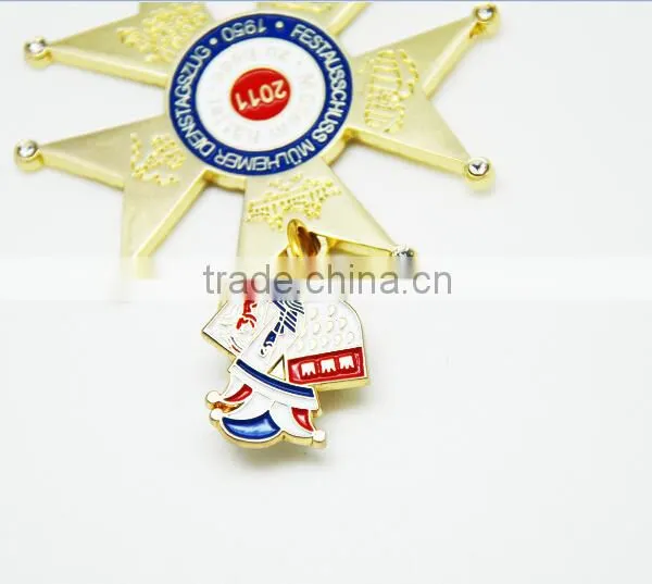 High Quality Gold Metal Pin for Sale photo-2
