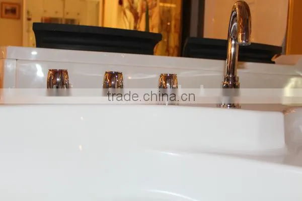 2016 Acrylic Bath Tub Bathing Massage Whirlpool Made in China Q368N photo-3