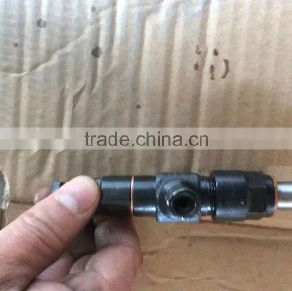 Many Types and Models Diesel Engine Spare Parts Fuel Injector photo-4
