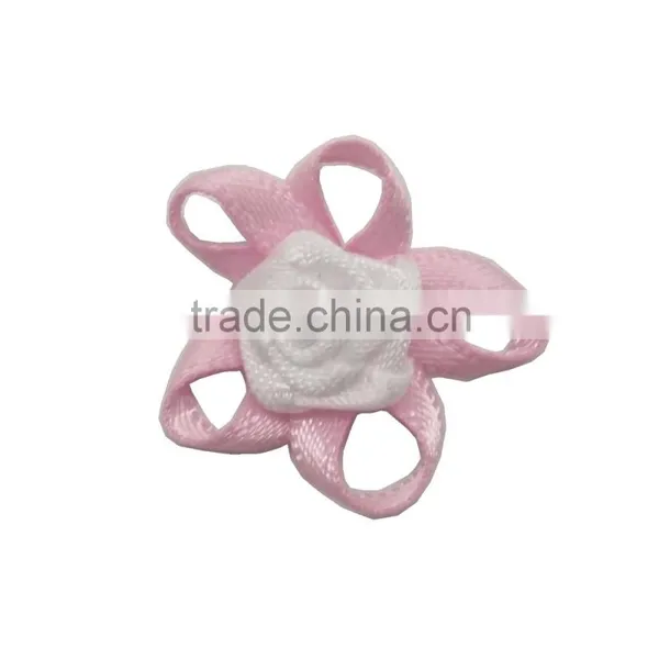 New Trendy White Flower Shape Satin Artificial Flowersrose