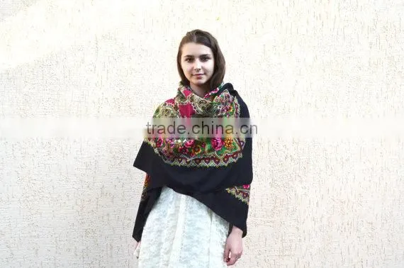 Vintage Ukrainian Shawl,Russian Shawl, Wool Shawl, Tablecloth, Floral Shawl , Floral Scarf, photo-4