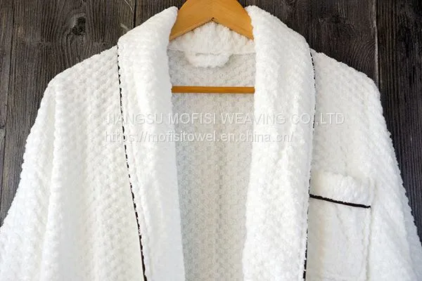 China Supplier 100% Cotton Jacquard Weave Terry Bathrobe photo-3