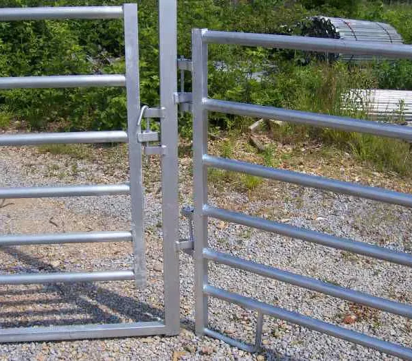 Cheap Galvanized Metal Corral Panel for Cattle Horses Easily Assembled Farm Driveway Fence Powder Coating High Trellis Iron photo-2
