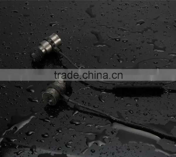 Light Weight Waterproof Sports Bluetooth Earphone photo-6