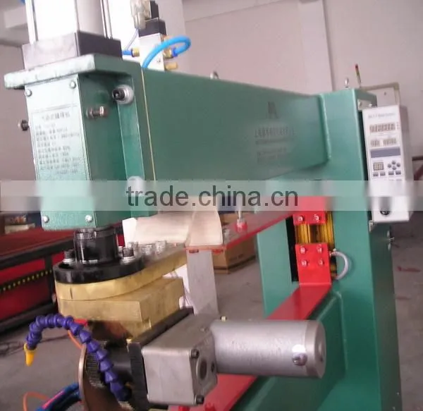 Longitudinal Circular Seam Welding Machine for Solar Water Tank photo-3