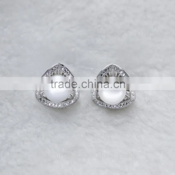 Fashionable Sterling Silver Button Zircon Natural Freshwater Pearl Earring and Ring Set photo-2