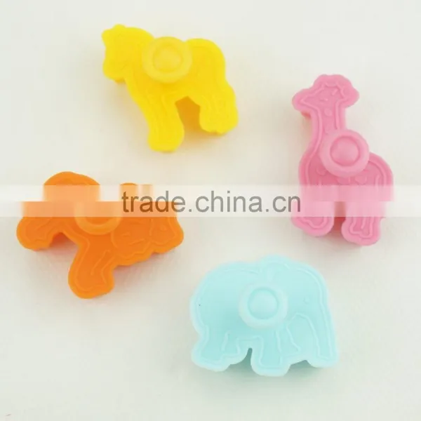 47047 4pcs Impressions Animal Horse Elephant Dear Fondant Mould Silicone Fondant Tools photo-3