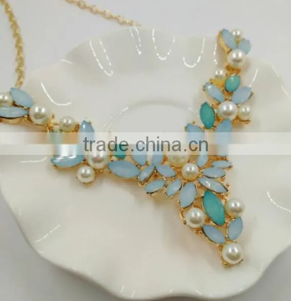 Zm35138a Unique Girls Accessories Korean Faux Pearl Choker Necklace photo-2