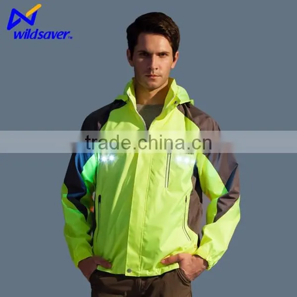 100% Waterproof LED Reflective Wholesale Sports Wear photo-2