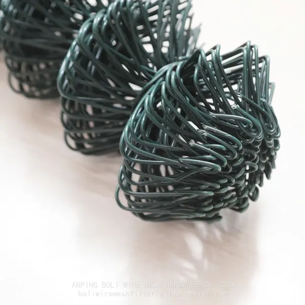 Pvc Coated Chain Link Fence/ Diamond Outdoor Metal Fencing/Steel Wire Fencing Project/ Safety and Strong Chain Link Fencing photo-3