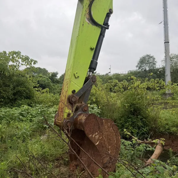 Used Excavator ZE135G photo-5