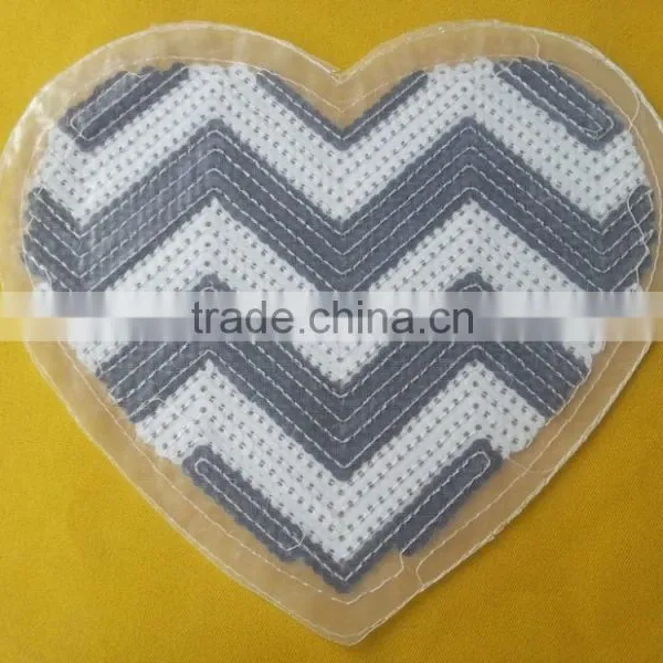 2015 New Arrive White and Black Heart Shape Emboridery Squin Patches -- M110 photo-4
