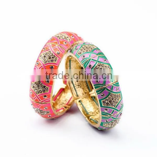 Black Enamel Bracelets Heart Shaped Summer Bracelets photo-2