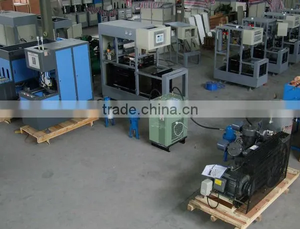 Semi Automatic PET Blow Moulding Machine photo-3