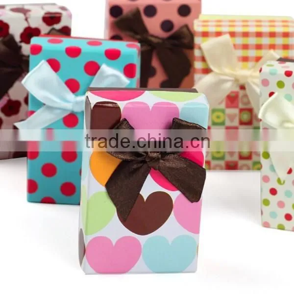 Small Paper Jewelry Box photo-3