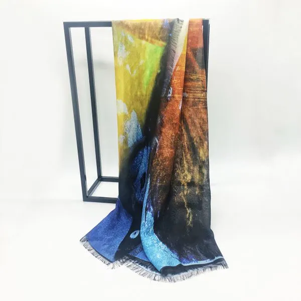 High Quality Fashionable Design Custom Logo Digital Print Silk Scarf photo-3