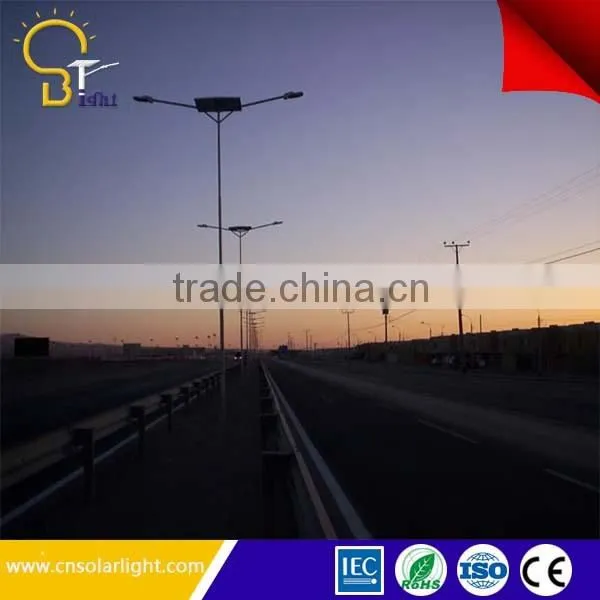 Die-casting Aluminum Brightness Photovoltaic Solar Street Light With Pole photo-2