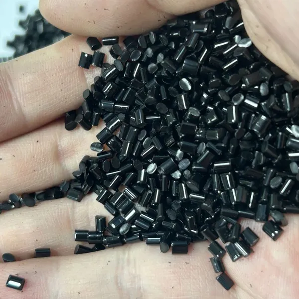 High-Performance PET Black Masterbatch | Excellent UV Resistance & Thermal Stability for Automotive Parts