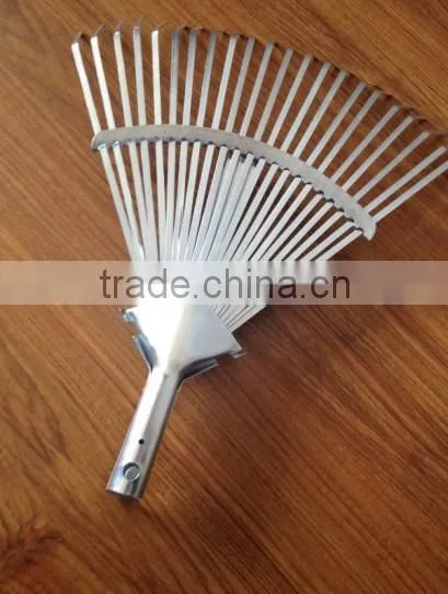 22 Teeth Wooden Handle Steel Garden Rake photo-4