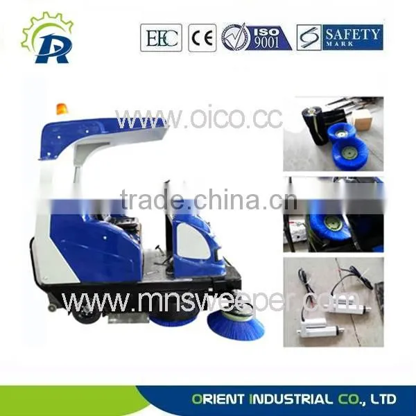 Germany Technology Imported Battery Use Riding Road Sweeper With Power Supply 36V photo-5