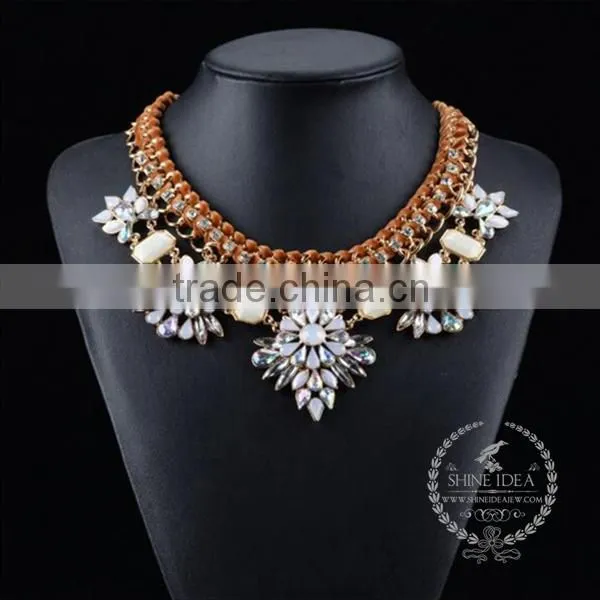 High Quality Vintage Colorful Acrylic Resin Chunky Statement Necklace Tin Alloy Fashion Women Pendant Necklace 6390070 photo-4