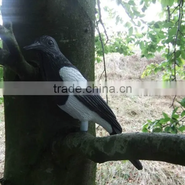 Full Body Flocked Magpie Decoy With Stake photo-6