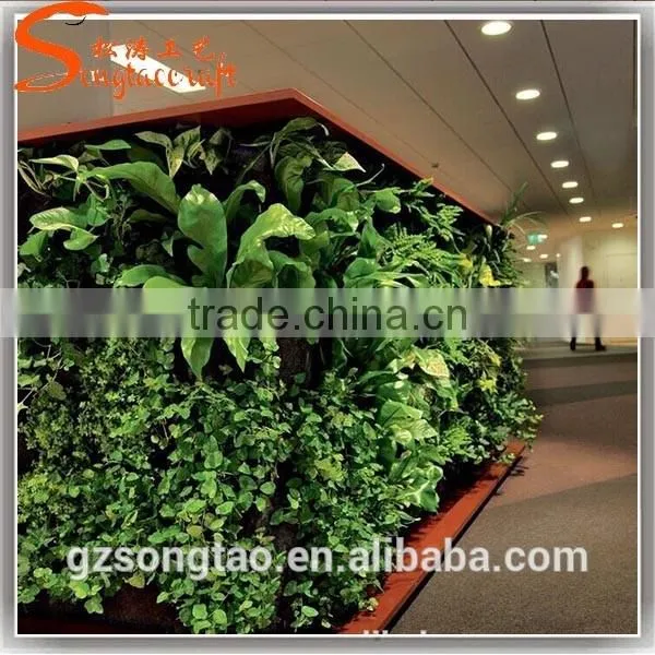 Quality Artificial Grass Wall Hot Sale Artificial Green Walll Vertical Artificial Grass Wall Garden Decoration for Sale photo-4