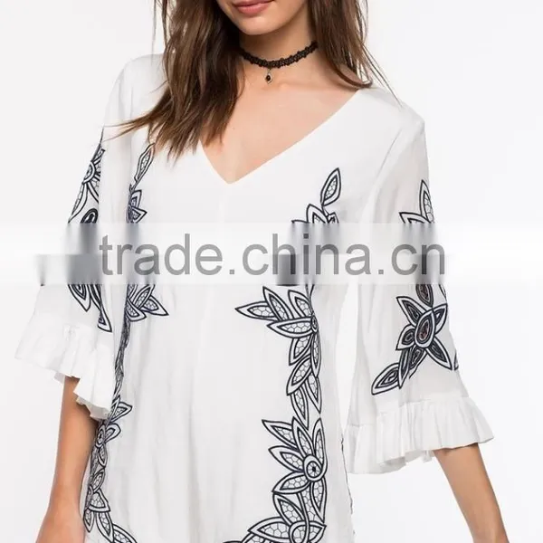New Style Girls White Bold Embroidered Floral Cheap Romper photo-2