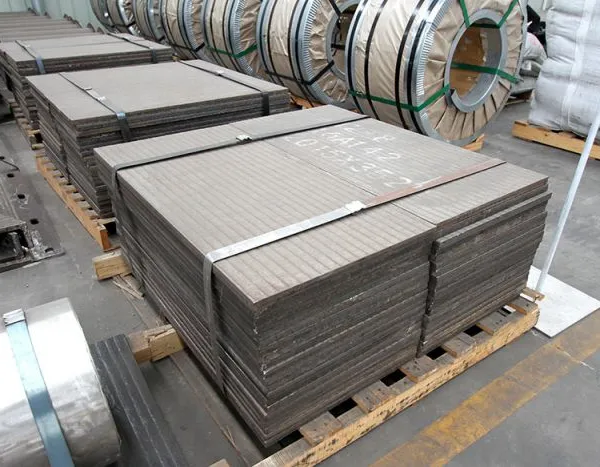 Factory Manufactured Wheel Excavator Bucket Liners Wear Plate and Cutting Edges Mobile Type photo-2