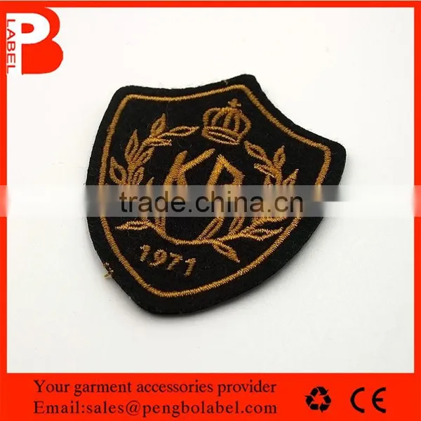 Factory Price Embroidered Football Team Iron on Patch photo-2