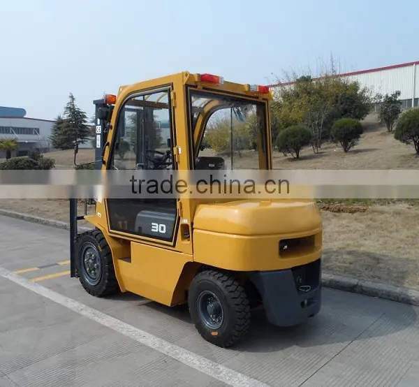 Super Low and Non-slip Step 2 Ton Petrol Forklift Truck