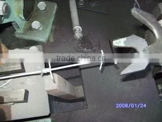 Hot Dipped Galvanized Barbed Wire Price per Roll Barbed Wire Fence Design photo-4
