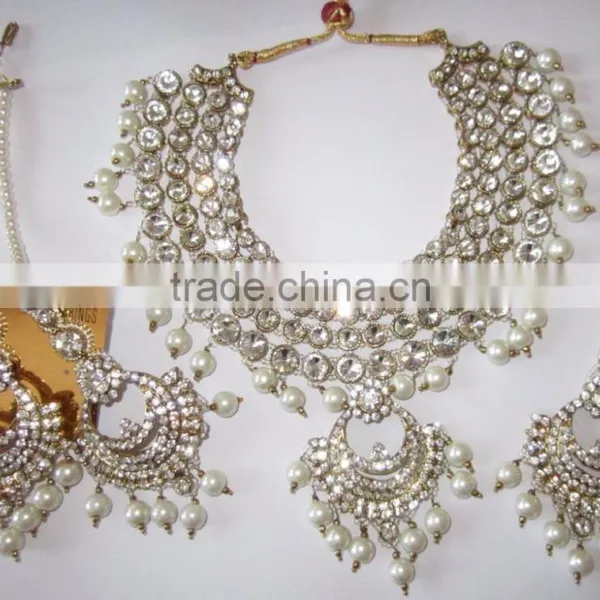 CRYSTAL PEARL Gold Plated Kundan Pendant Necklace CHAND BALI EARRING Set photo-3
