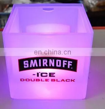 New Personalized Insulated Plastic Lighten up Led Beer Ice Bucket photo-2
