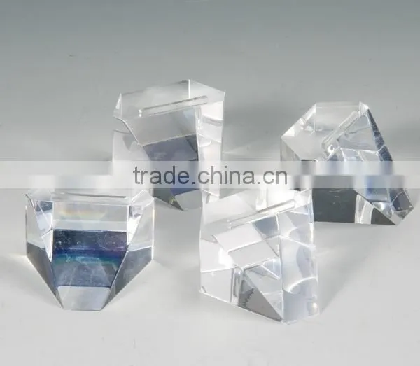 block hard plastic cube road to hold rings