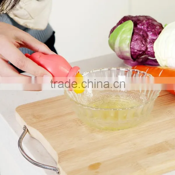 Colorful Animal-shaped DIY Silicone Egg White Separator photo-3