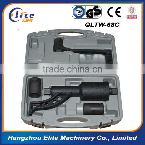 QLTW--68 Labor Saving Wrench Torque Multiplier With Two Sockets for Truck