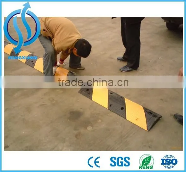 Rubber Reflective Road Speed Hump photo-3