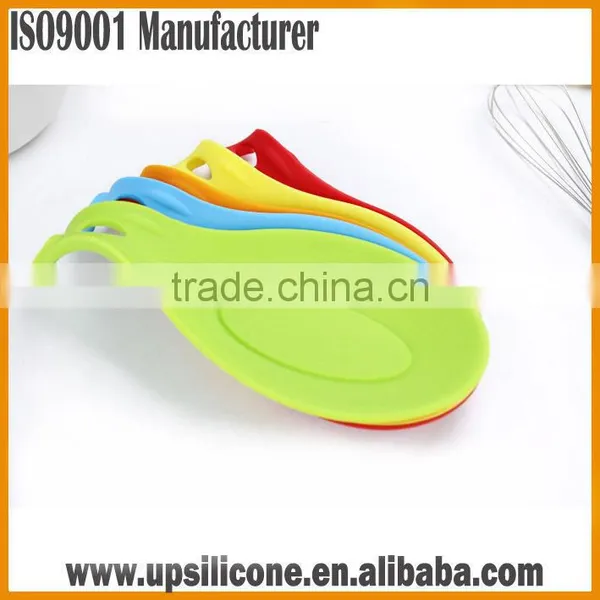 Wholesale Heat Resistant Silicone Spoon Holder Silicone Spoon Rest Kitchen Utensil Holder Silicone Kitchen Tools photo-2