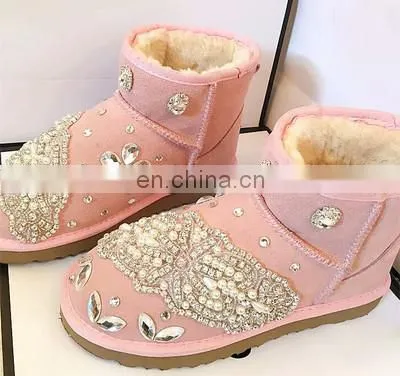 Aidocrystal New Arrival Hot Sale Pink Black Winter Short Bling Diamond Snow Boots for Woman photo-2