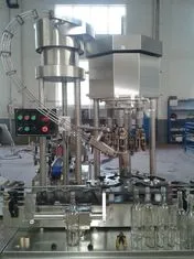 Glass Bottle Filling Machine With Servo Drive System ±0.5% Accuracy photo-2