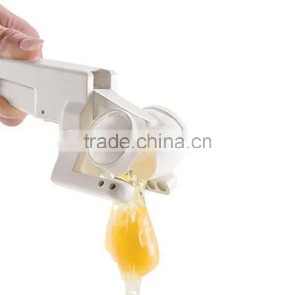 Plastic Egg Cracker Egg Beater Manual Egg Slicer Breaker New Creative Hot