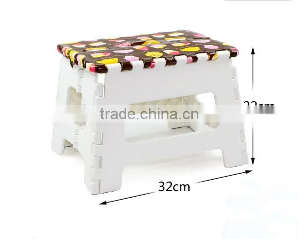 Cute Printing Plastic Stool for Children photo-3