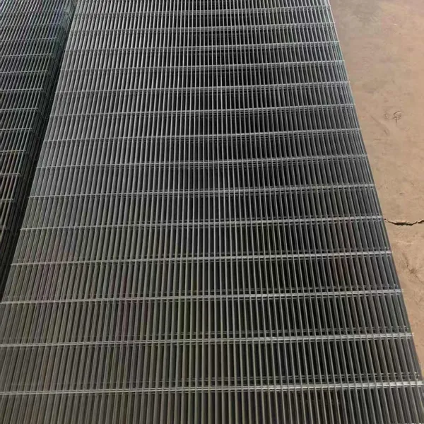 Hot Dipped Galvanized Square Security Galvanized Welded Wire Mesh Fence Panels for Construction