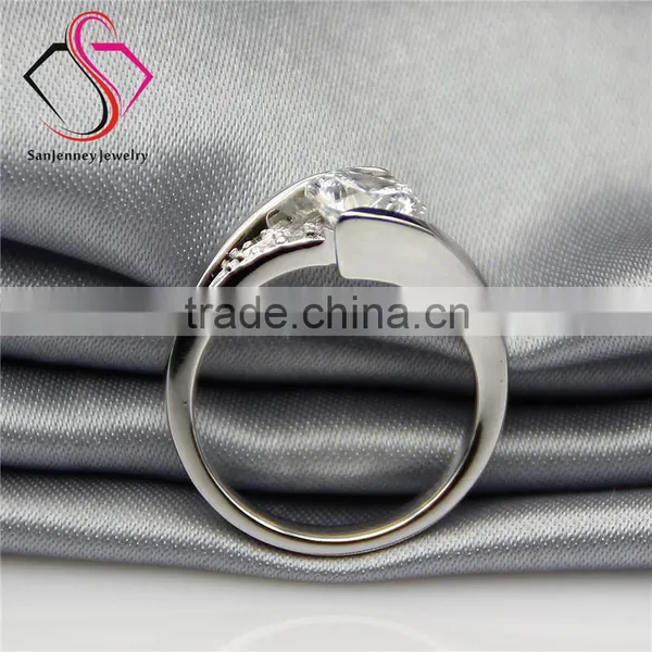 Round Brilliant Cut Moissanite 1CT 6.5mm Center Whirl Band 14k 18k White Yellow Gold Diamond Engagement Ring photo-4