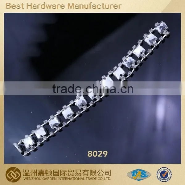 Wholesales Charming Acrylic Rhinestone Trimming Chain for Wedding Dress