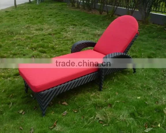GOOD QUALITY PEOPLE LOUNGER FURNITURE SUNLOUNGES UV Resistant Garden Furniture Rattan Sun Lounger photo-4